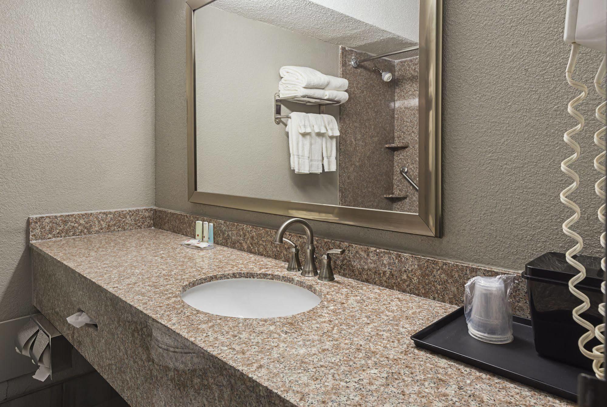 Hotel Spark By Hilton North I-75